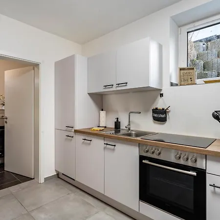 Tua Casa - Souterrain Apartment