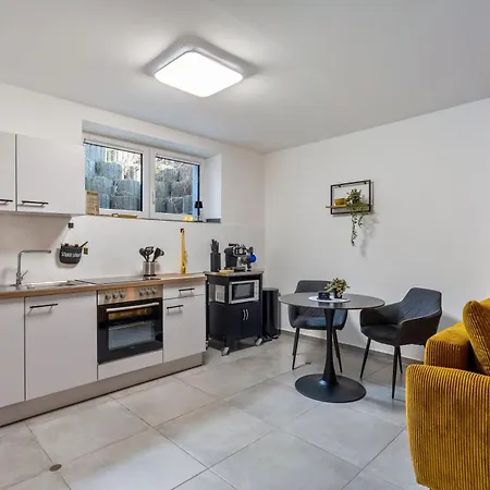 Tua Casa - Souterrain Apartment *