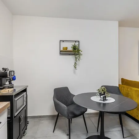 Tua Casa - Souterrain Lägenhet Lippstadt